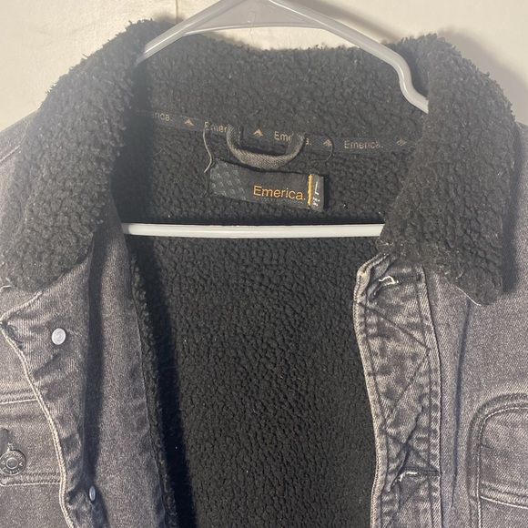 Emerica vintage black sherpa lined denim jacket - Picture 3 of 5